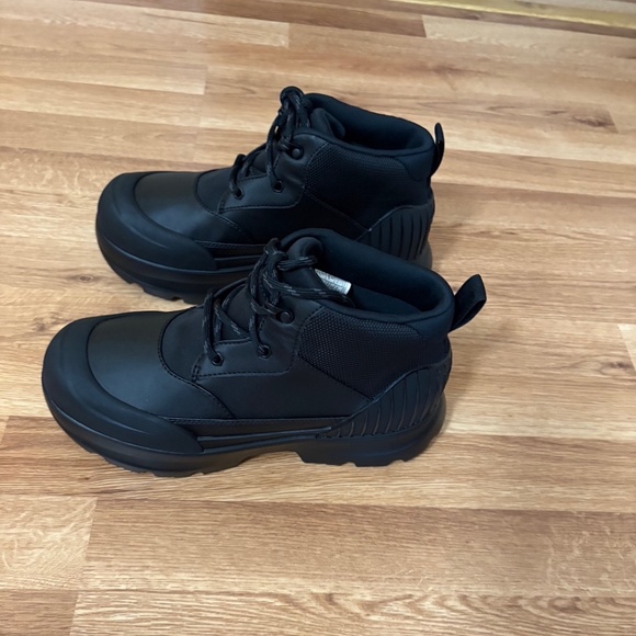 UGG Women’s Neumel X Boot - Picture 2 of 13